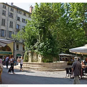Agreable Lumineux Refait A Neuf , Toulon France